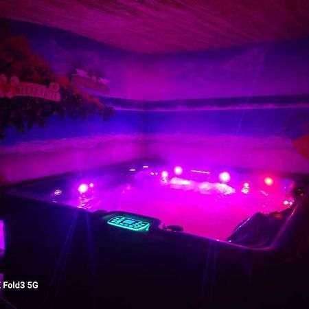 Studio Avec Terrasse Et Jacuzzi Валбон Екстериор снимка
