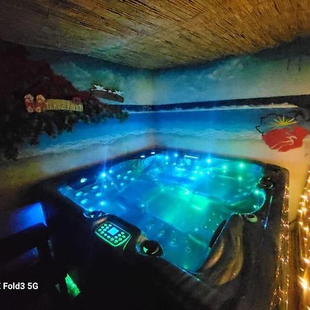 Studio Avec Terrasse Et Jacuzzi Валбон Екстериор снимка